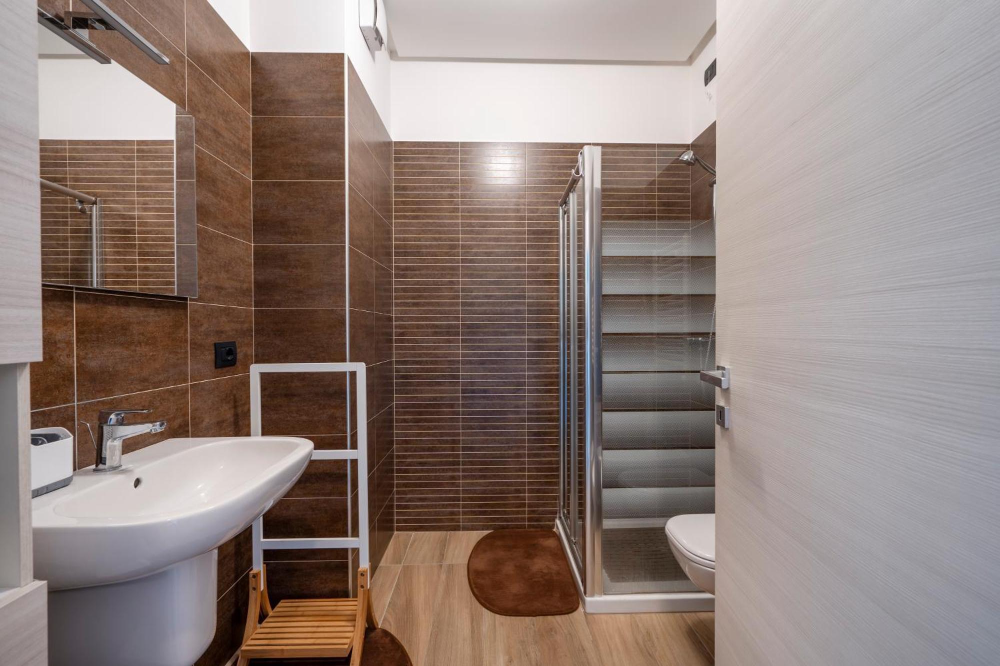 Kind Park - Sleek Apartment With Terrace & Parking Bari Esterno foto