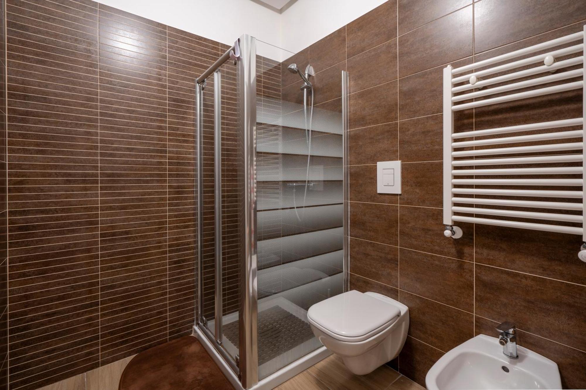 Kind Park - Sleek Apartment With Terrace & Parking Bari Esterno foto